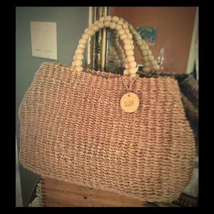 Adorable straw purse made in the Philippines