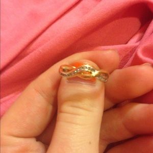 Wedding/ engagement ring