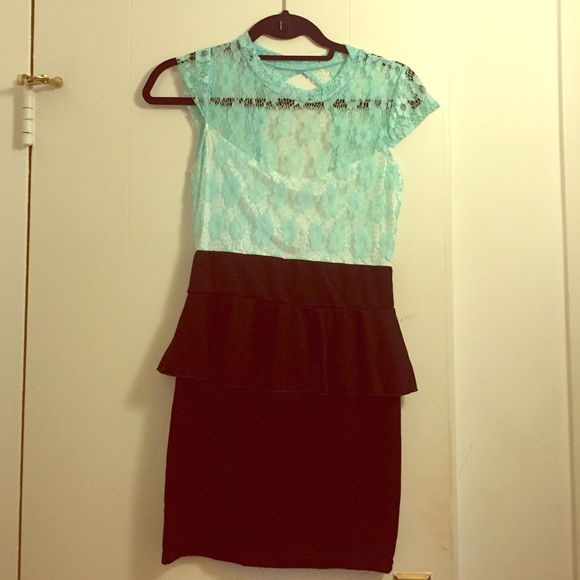 Light blue lace and black peplum dress - Picture 1 of 4