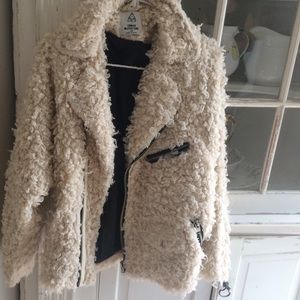 UNIFXURBANOUTFITTERS