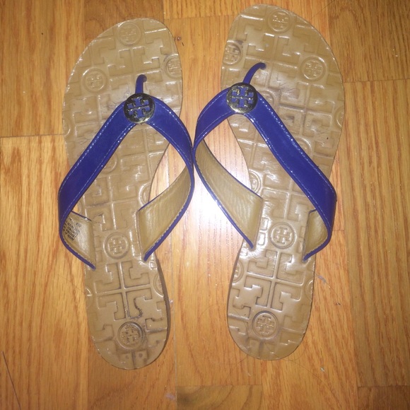 Navy Tory Burch nice flip Flops