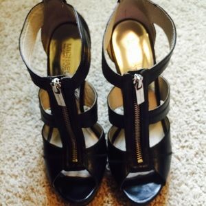 Michael Kors Black 5" heels