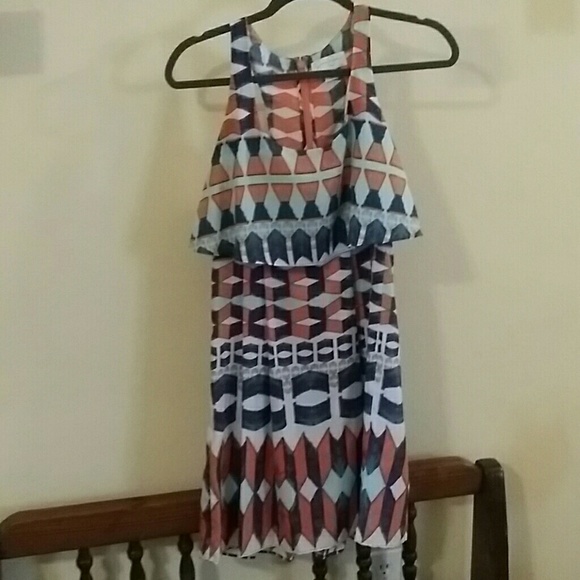 Jessica Simpson knee length