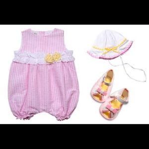 Baby Graziella romper, hat and sandals