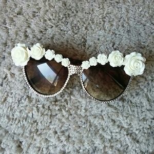 Embellished Cateye Sunglasses