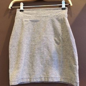 Grey pencil skirt