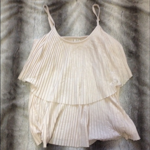 Flowy off-white pleated Lauren Conrad top size  L