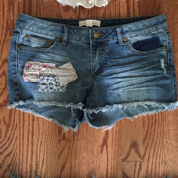 BUNDLE: 2 pairs of Forever 21 Denim - Picture 2 of 4