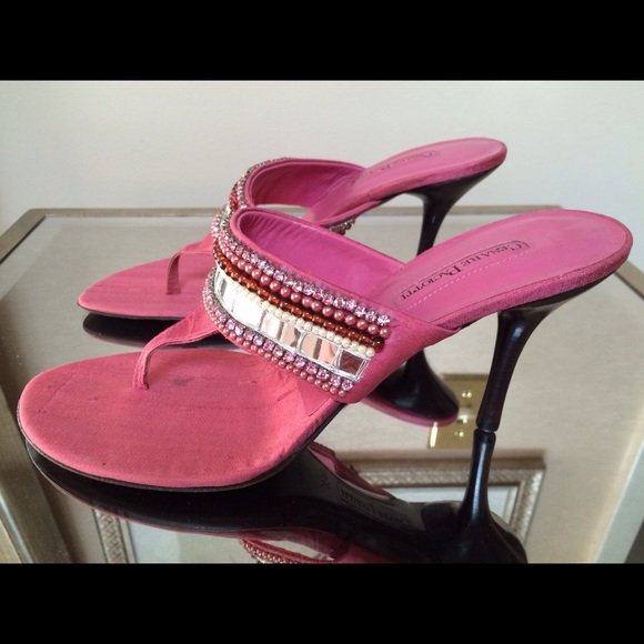 CESARE PACIOTTI Red Beaded Thong Sandals sz 39 1/2 - Picture 2 of 4