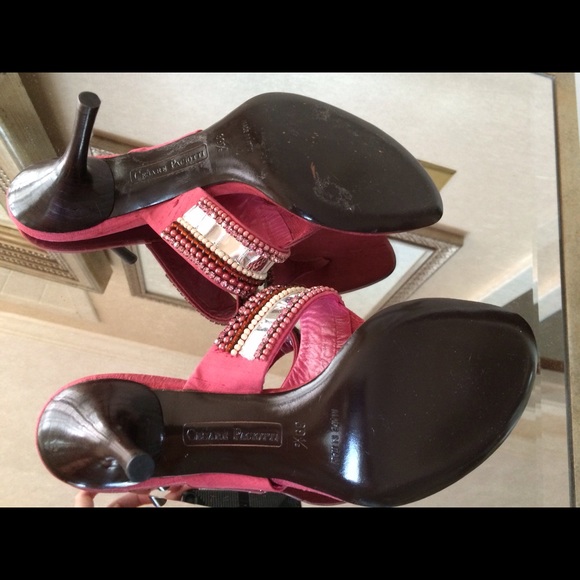 CESARE PACIOTTI Red Beaded Thong Sandals sz 39 1/2 - Picture 3 of 4