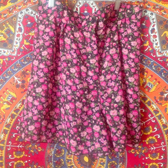 Floral chiffon shorts