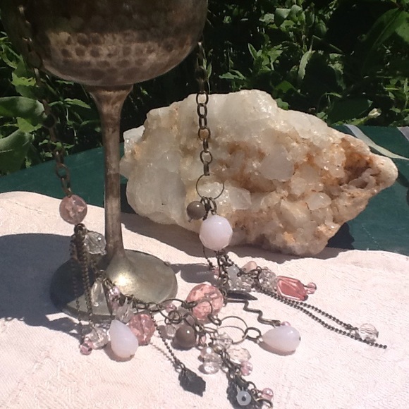 Eclectic Whimsy Pink Necklace 💗