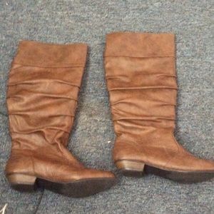 Brown boots