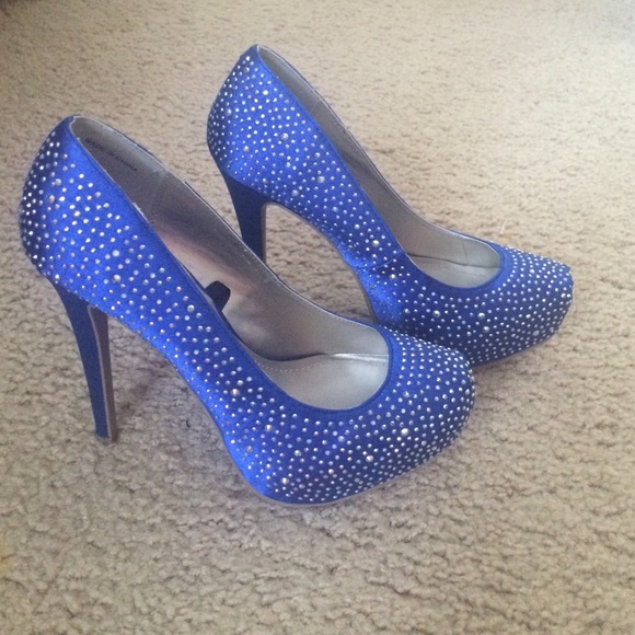 Shoes, - Picture 2 of 2