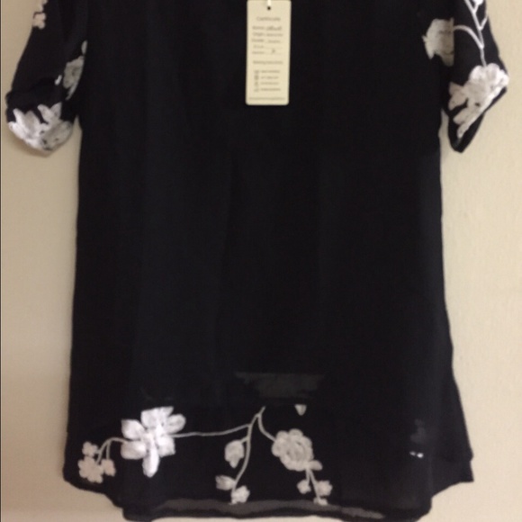 Top - Picture 2 of 3