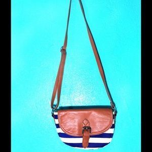 Cross body purse