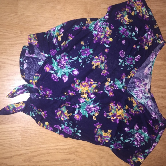 Charlotte Russe shirt - Picture 3 of 3