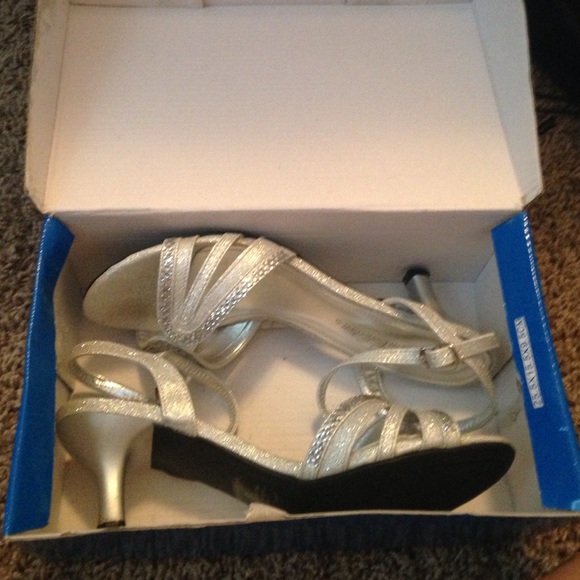 Heels ! - Picture 4 of 4