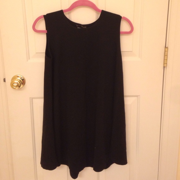 Brand-new black Brandy Melville Elena!