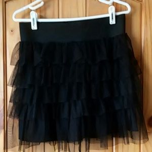 Super cute black skirt
