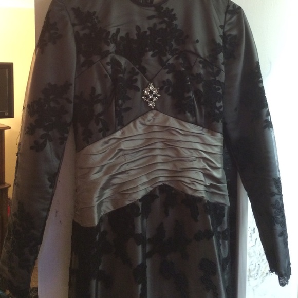 Evening dress - evening gown - Picture 1 of 4