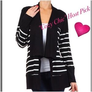 ✨SOLD✨HP 12/24/15✨Dinara" Black/White Cardigan✨