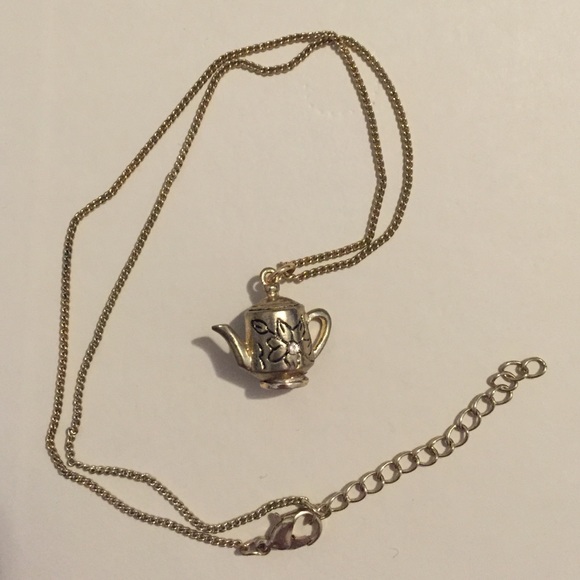 Forever 21 teapot necklace