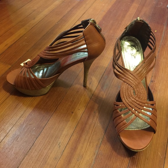 Heels - Picture 2 of 4