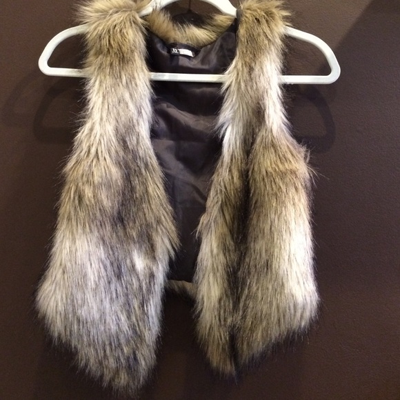 Fur (fake) vest