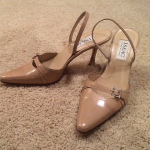Isaac Mizrahi tan sling back pumps