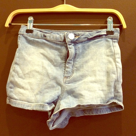 High waisted, booty shorts