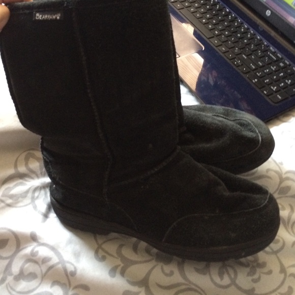 Bearpaw Black Sheepskin Boots