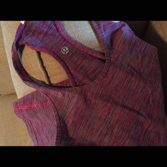 Lululemon tank