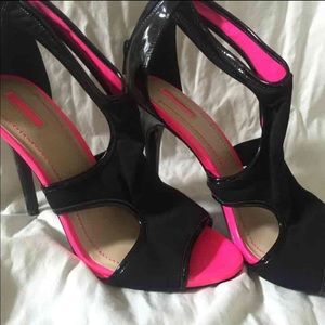 Bcbg heels