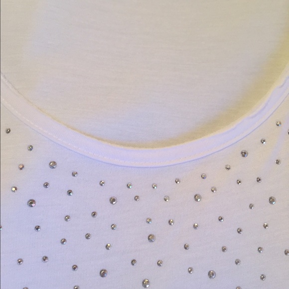 Top - Picture 2 of 3