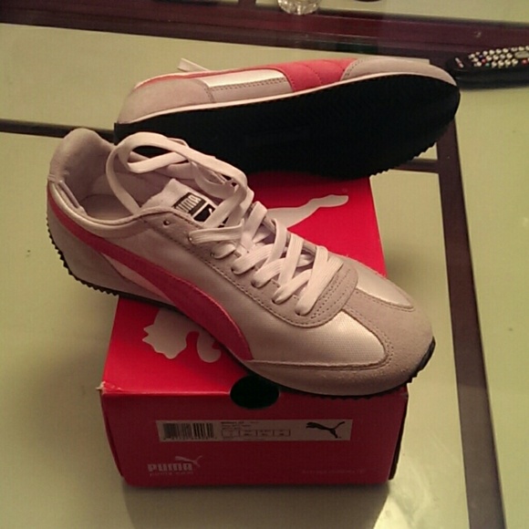 Tennis pumas