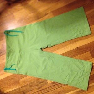 Lululemon cropped pants