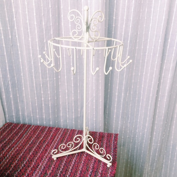 Urban Outfitters Jewelry - Jewelry carousel