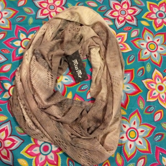 Miss me scarf!!!