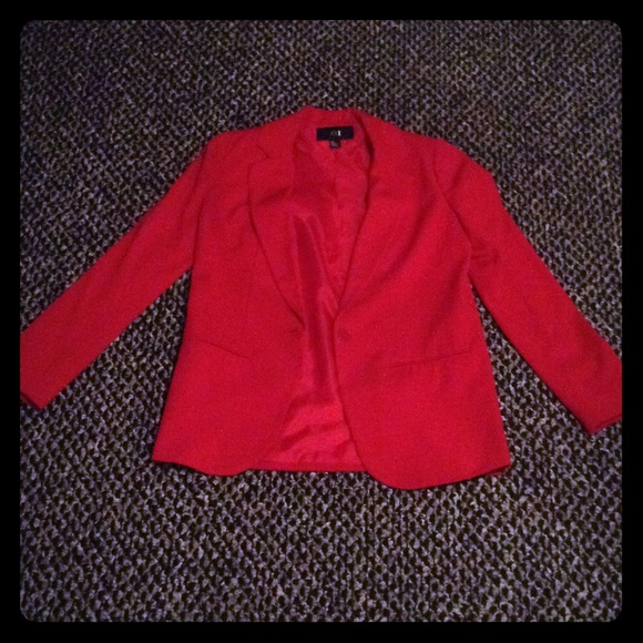 Red blazer -reduced-
