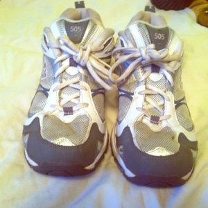 New Balance Size 8 1/2