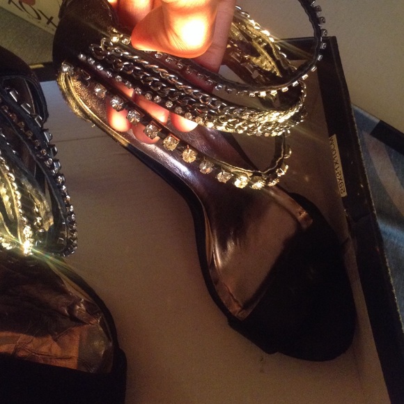 Ankle strap heels - Picture 2 of 3