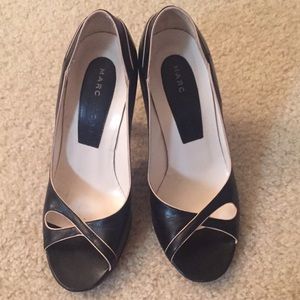 Marc Jacobs open toe pumps