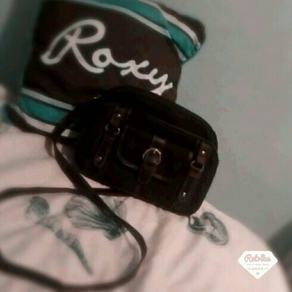 Black purse