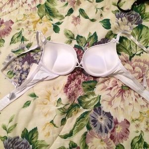 34B extreme push up bra
