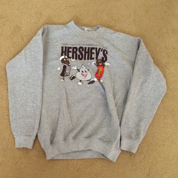 Hershey Park grey sweatshirt