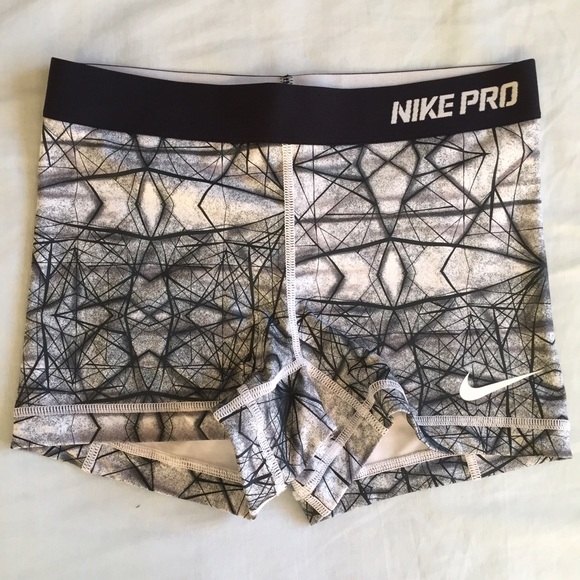 Rare Web Nike Pro shorts Size Small