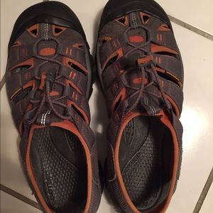 Keen Men sandals 10.5