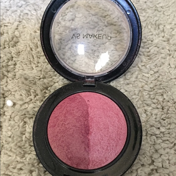 Victoria's Secret mineral blush duo in "At Last"