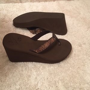 🎀Victoria Secret glitter wedge flip flop 🎀